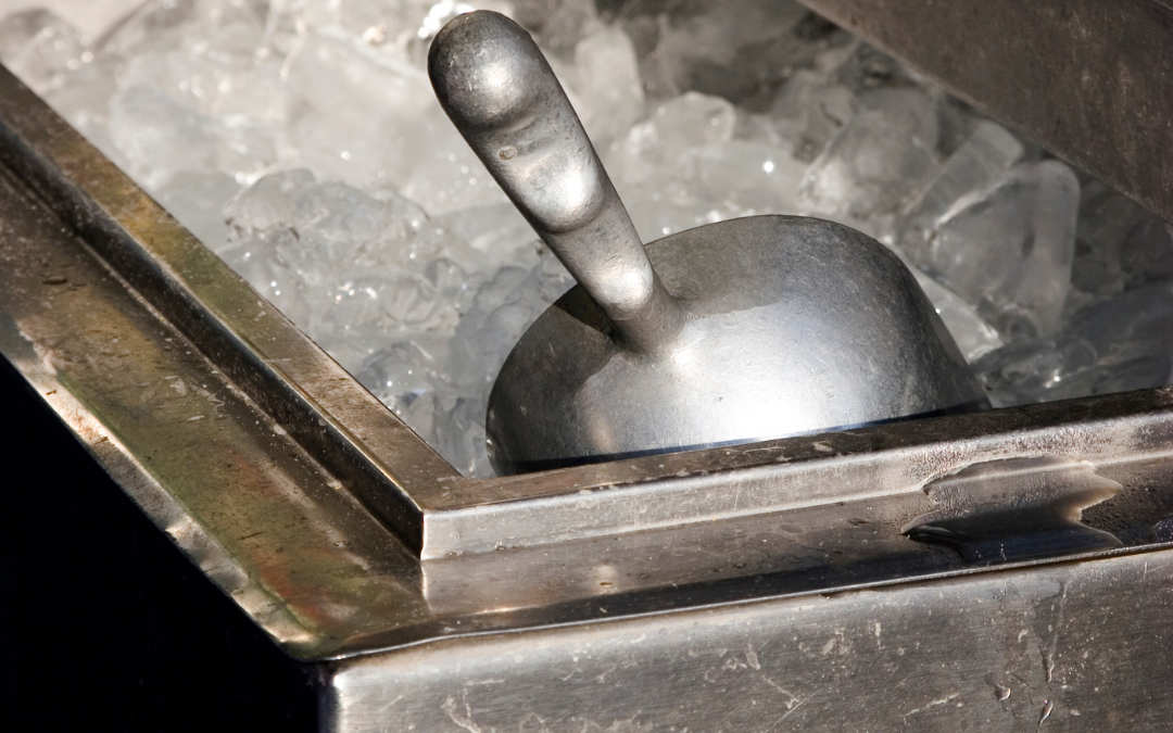 6 Signs You Need to Buy a New Commercial Ice Storage Bin