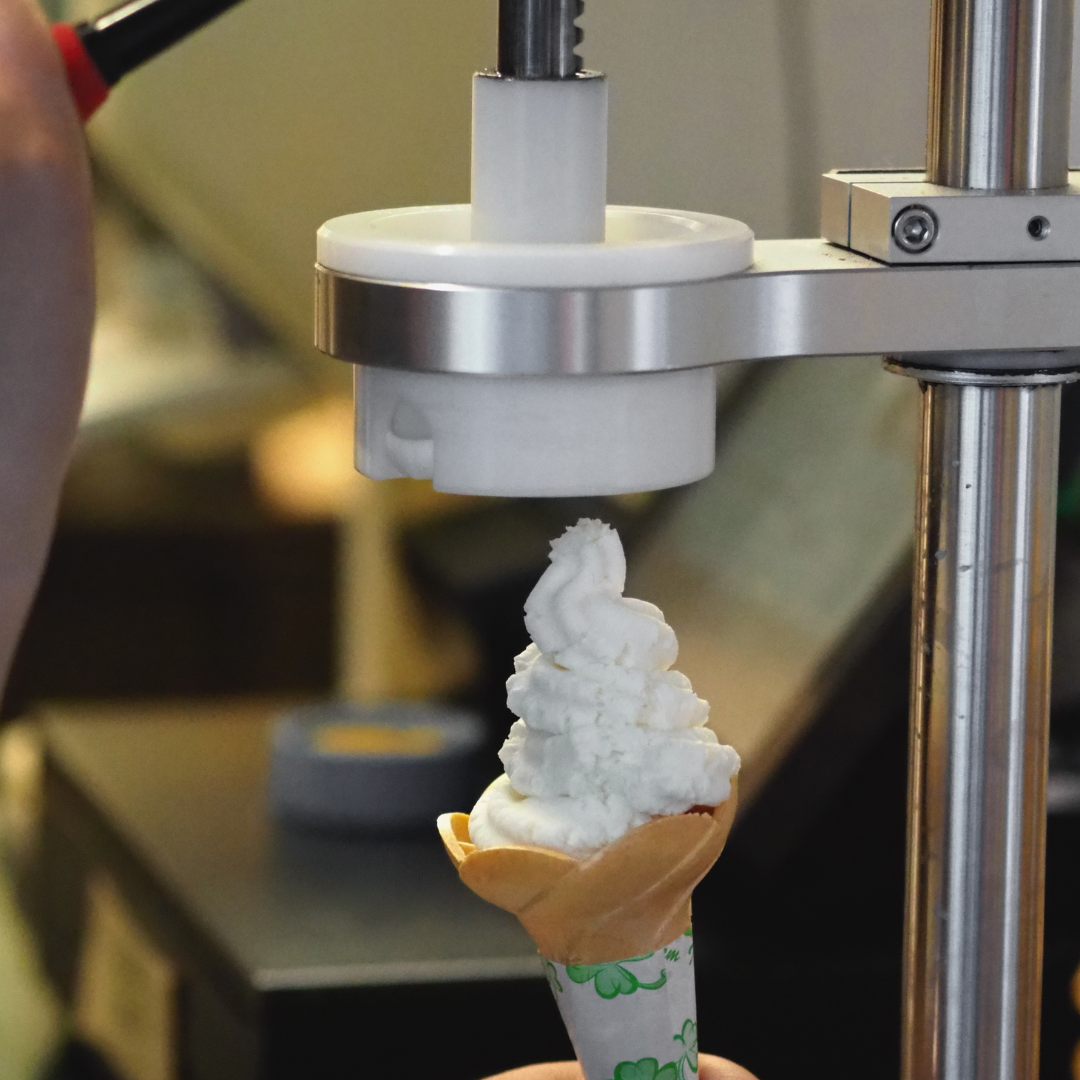 Hire used soft serve ice cream machine on rent